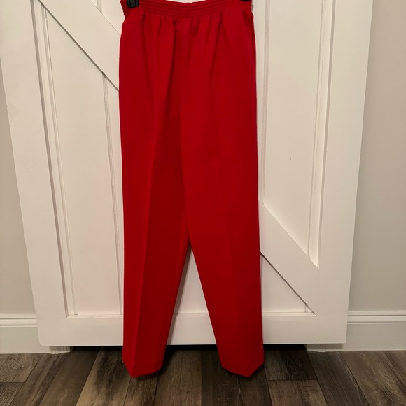 Alfred Dunner Petite Red Pants - Picture 6 of 9